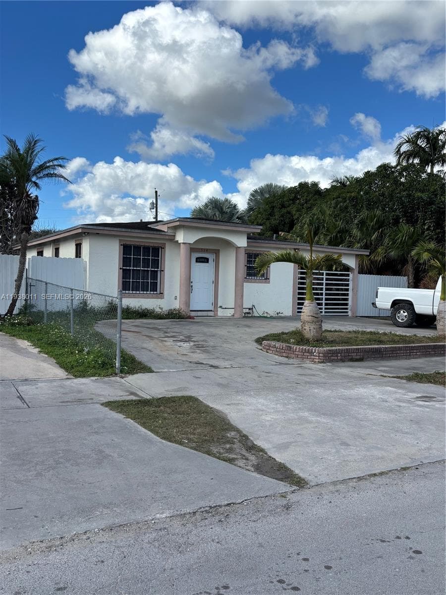 514 NW 7th Ave, Homestead, FL 33030 photo 2