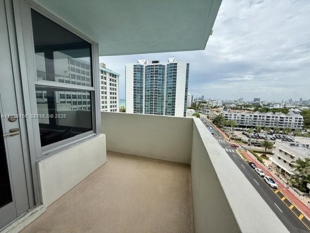 2899 Collins # 1114, Miami Beach, FL 33140 photo 2