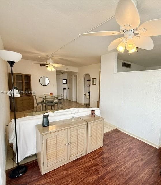 2899 Collins # 1114, Miami Beach, FL 33140 photo 5