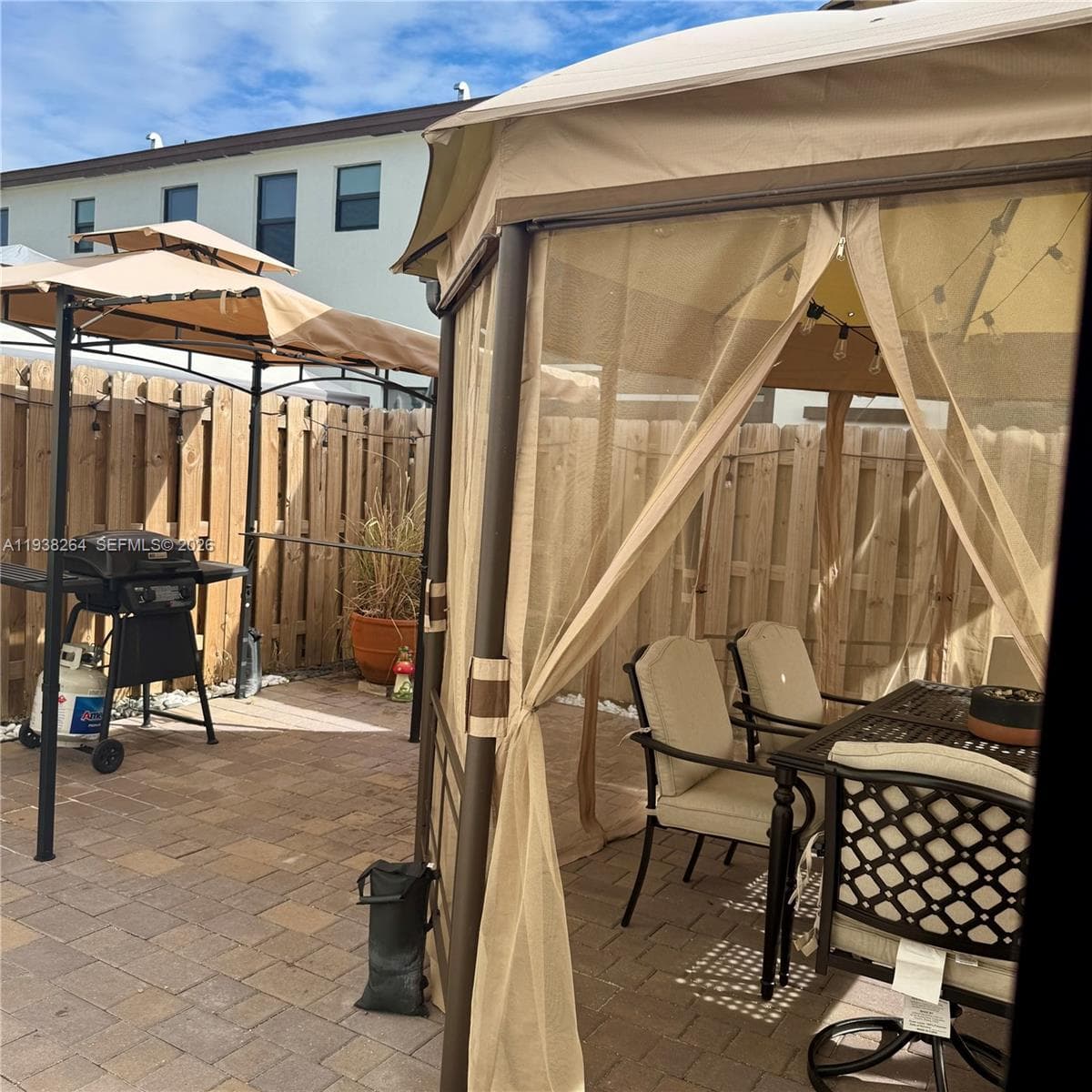 23049 SW 129th Pl, Miami, FL 33170