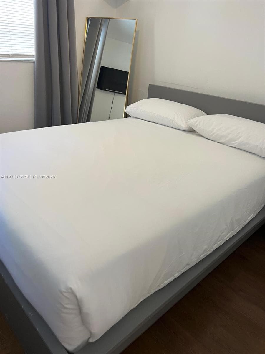 740 Michigan Ave # 5, Miami Beach, FL 33139 photo 2