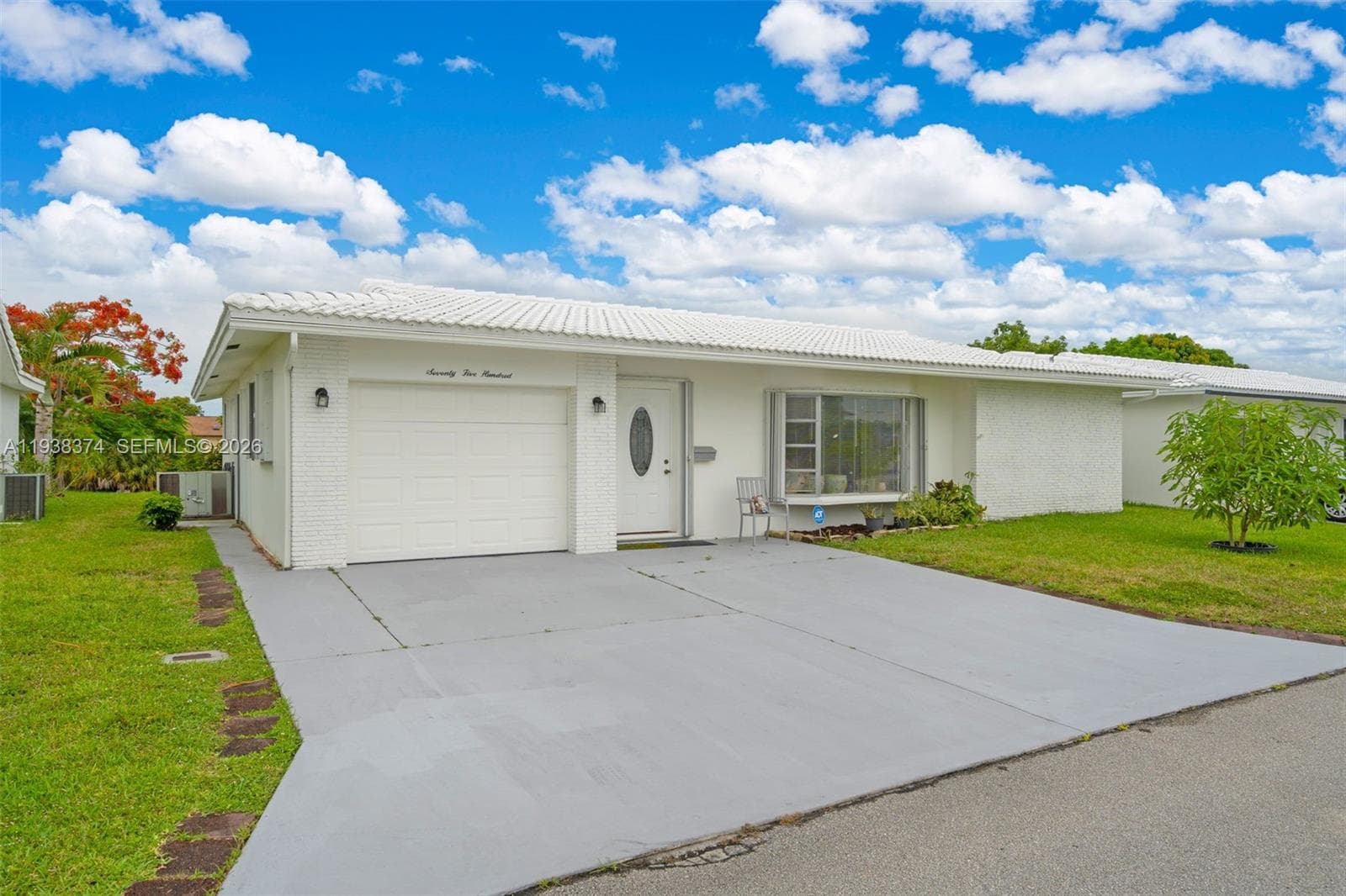 7500 NW 66th Ter, Tamarac, FL 33321 photo 2