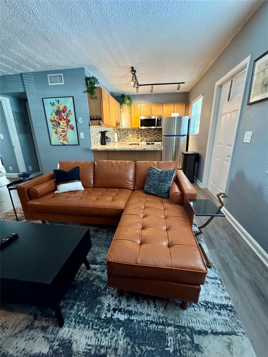 2660 NE 8th Avenue # 211, Wilton Manors, FL 33334 photo 3