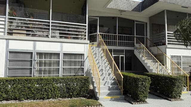 100 Stratford H, West Palm Beach, FL 33417 photo 2