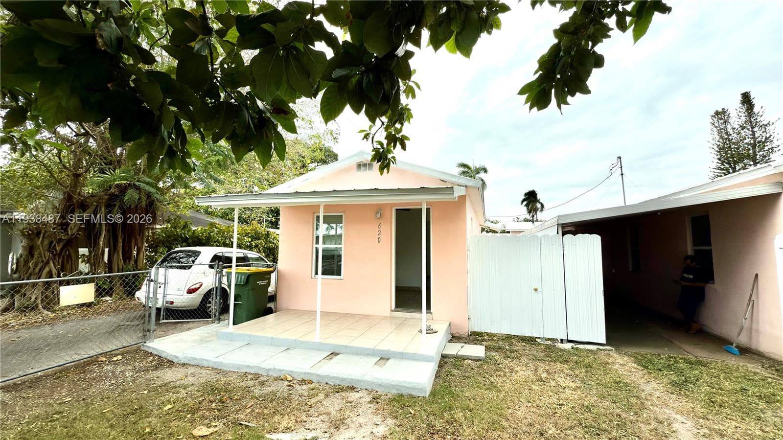 616 SW 8th # 620, Homestead, FL 33030 photo 2