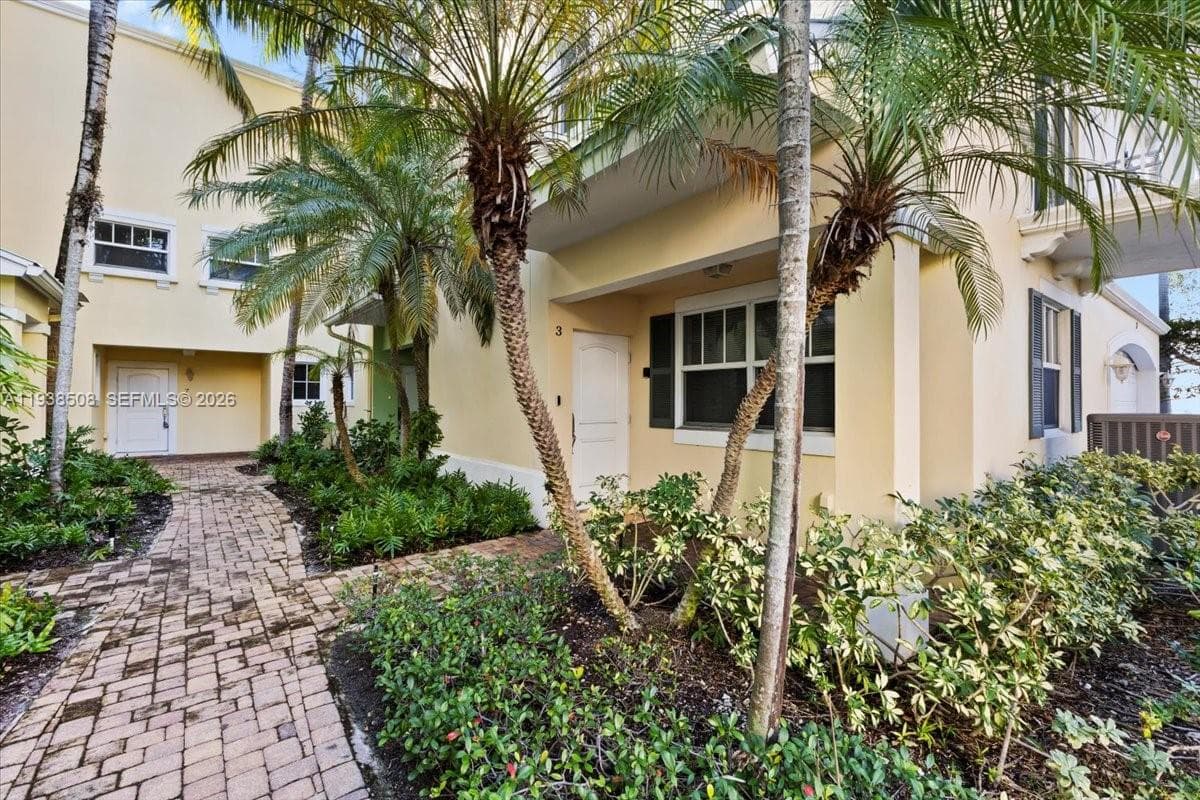 630 SE 15th St # 3, Fort Lauderdale, FL 33316 photo 5