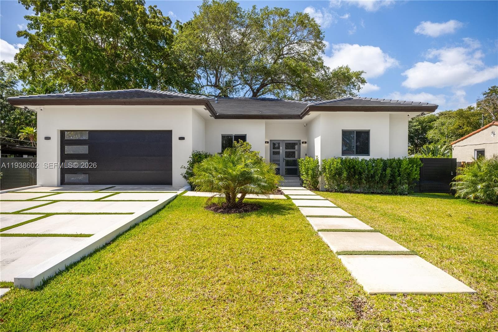 1030 NE 121st St, Biscayne Park, FL 33161 photo 2