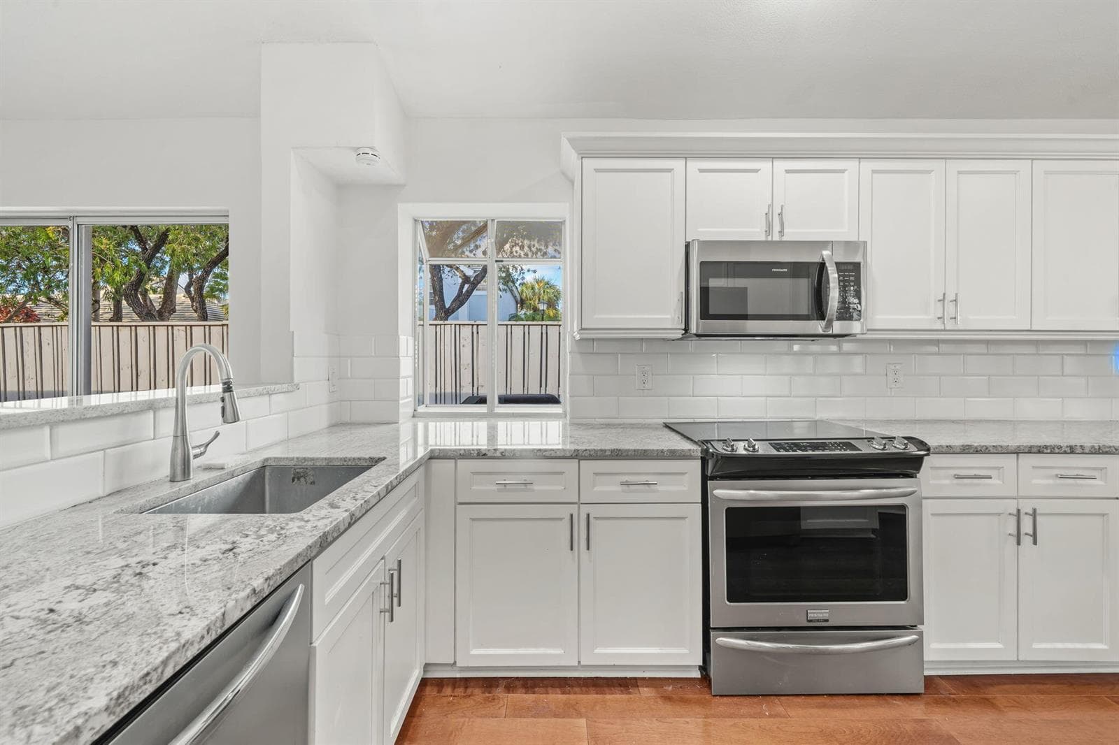 28 Governors Court, Palm Beach Gardens, FL 33418 photo 4
