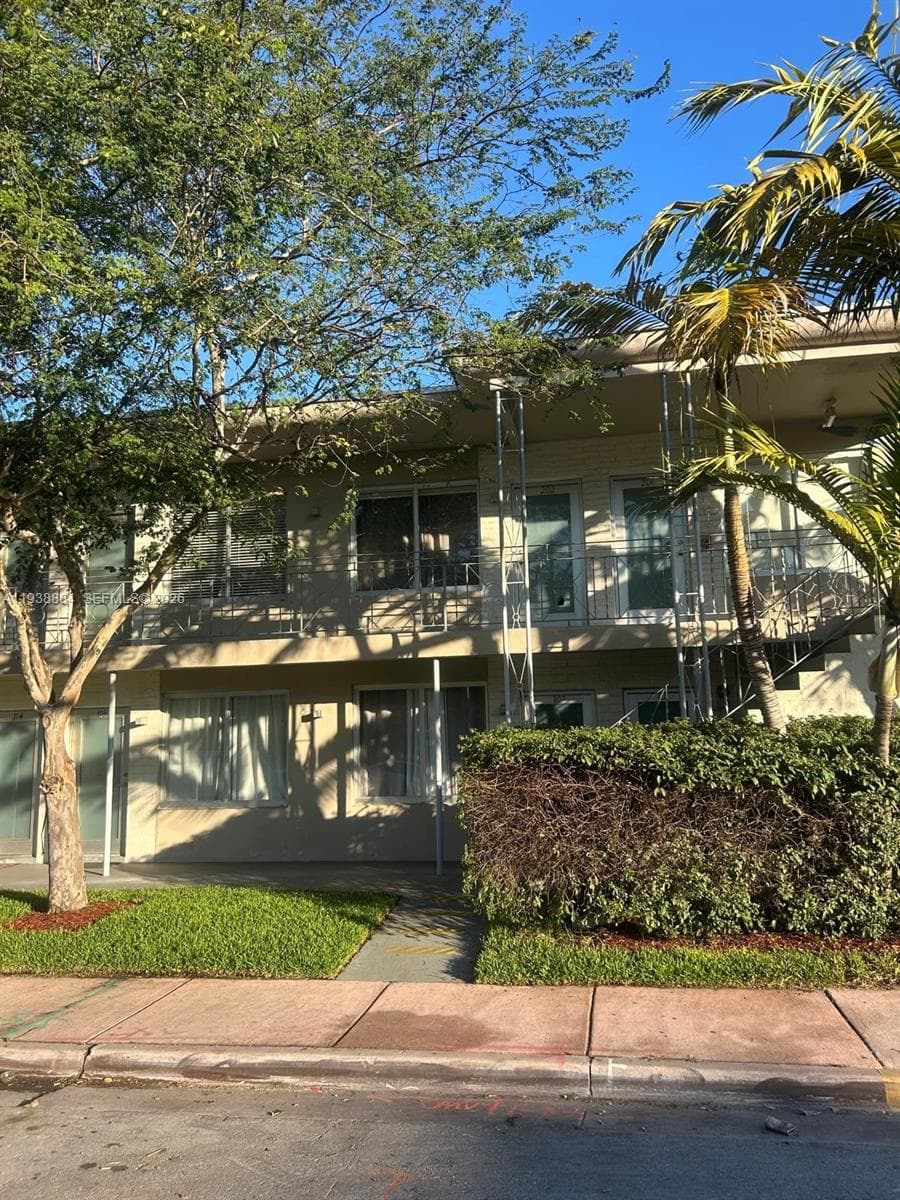 801 15th St # 202, Miami Beach, FL 33139