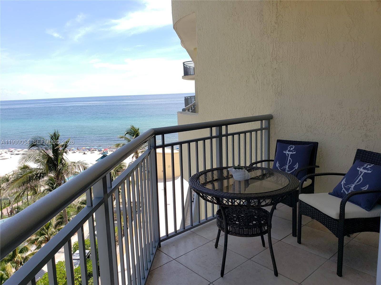 17375 Collins Ave # 906, Sunny Isles Beach, FL 33160