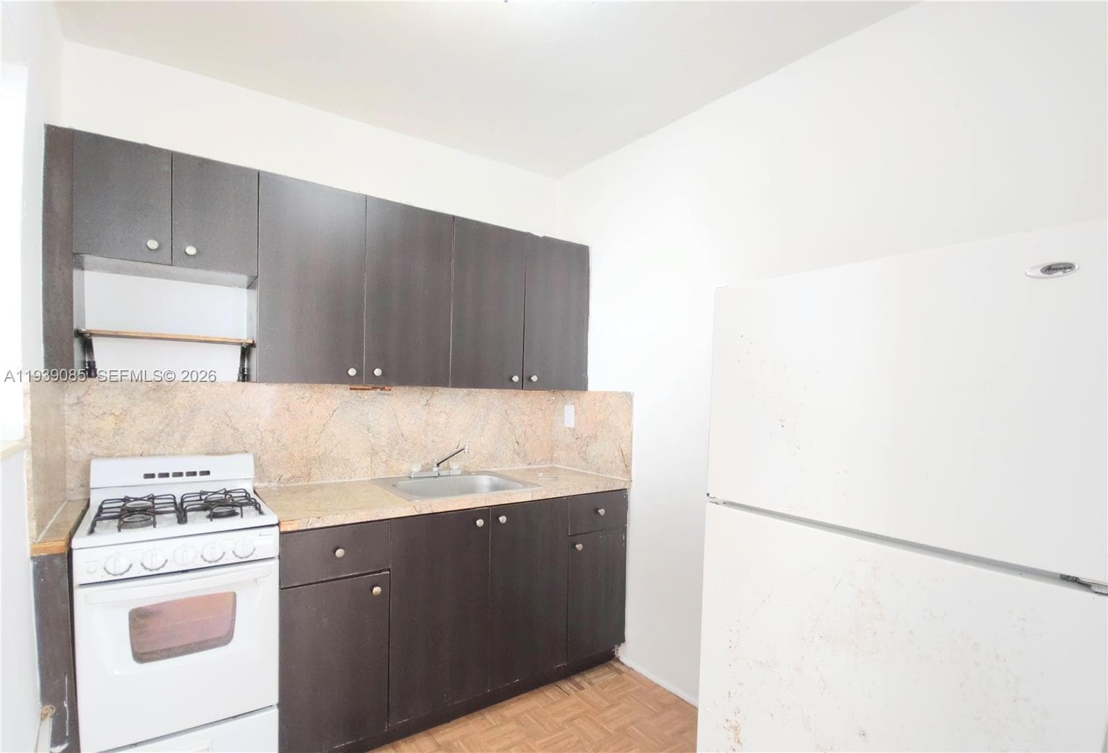 1565 SW 6th St, Miami, FL 33135 photo 4