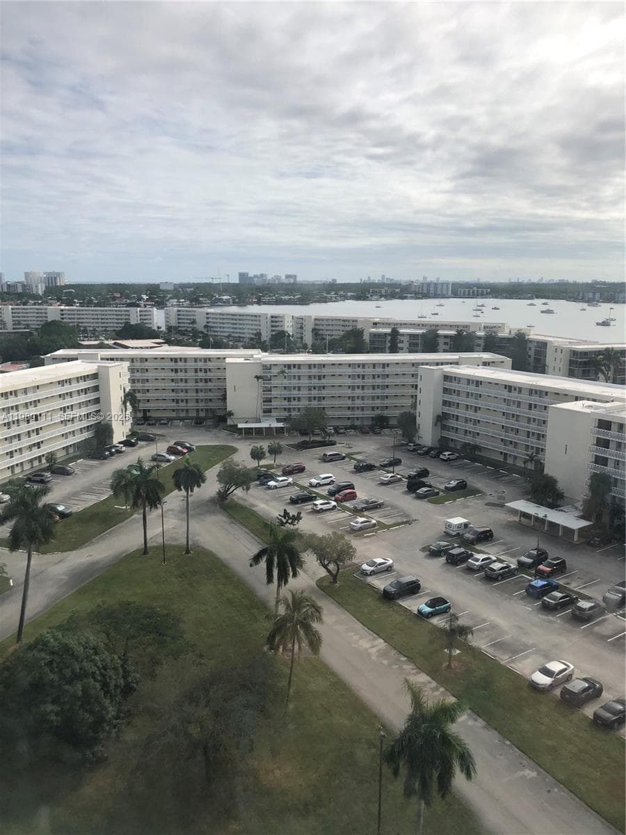 18011 Biscayne Blvd # 1403, Aventura, FL 33160 photo 3