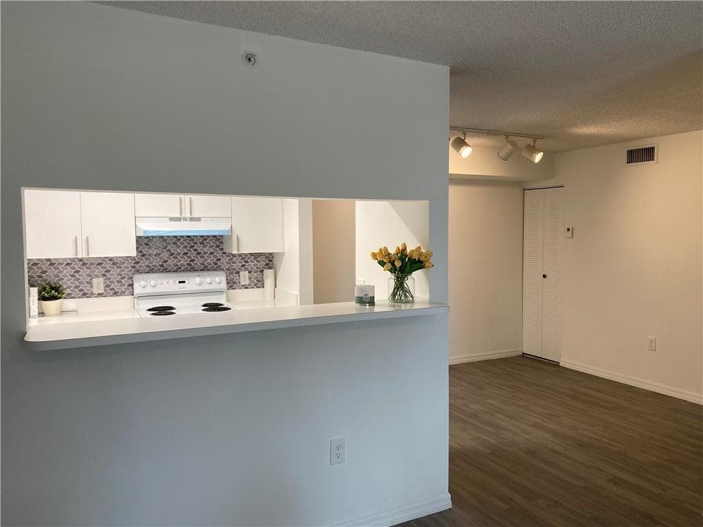 12112 Saint Andrews Place # 205, Miramar, FL 33025 photo 5
