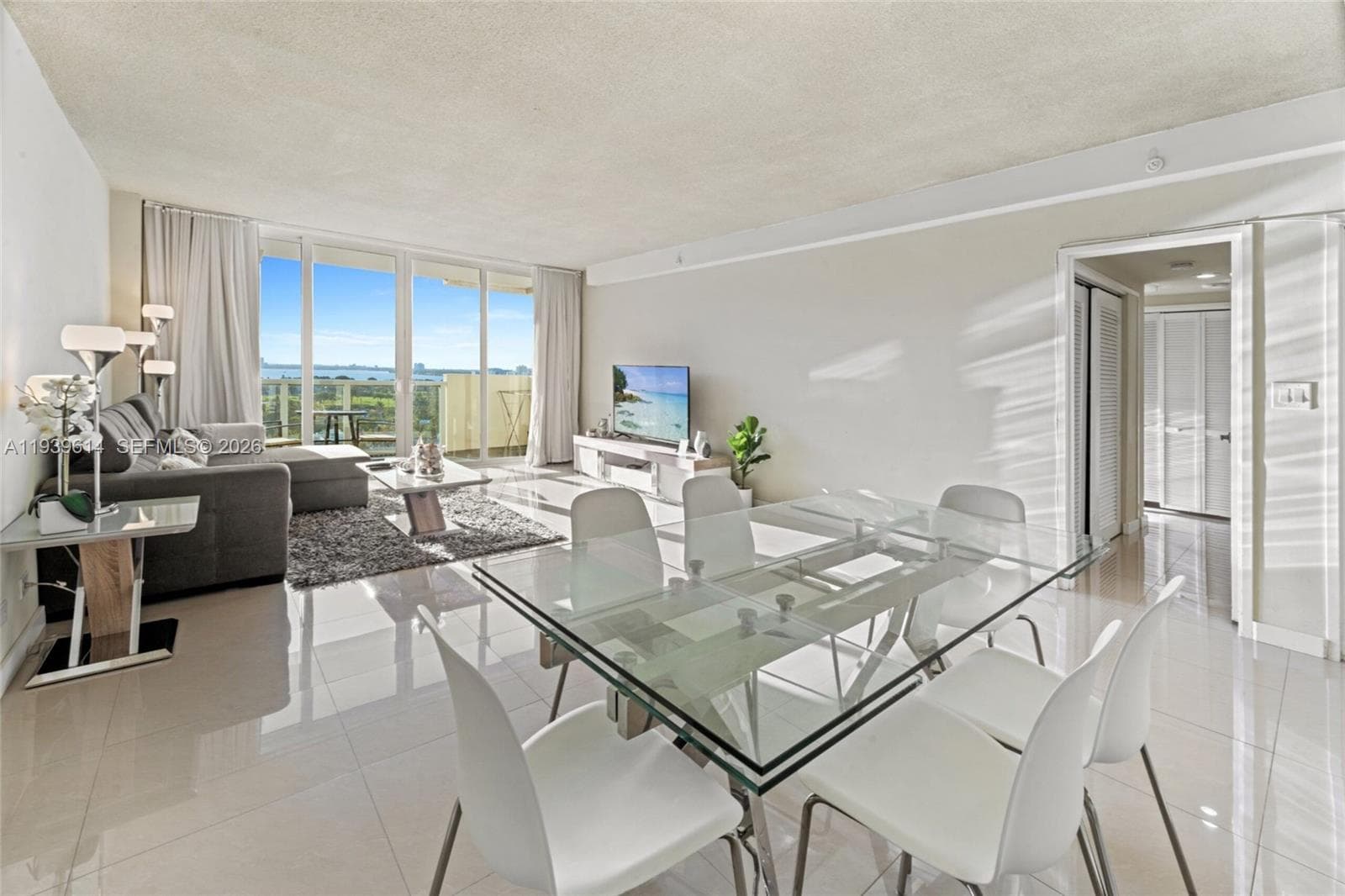 5601 Collins Ave # 1618, Miami Beach, FL 33140 photo 5