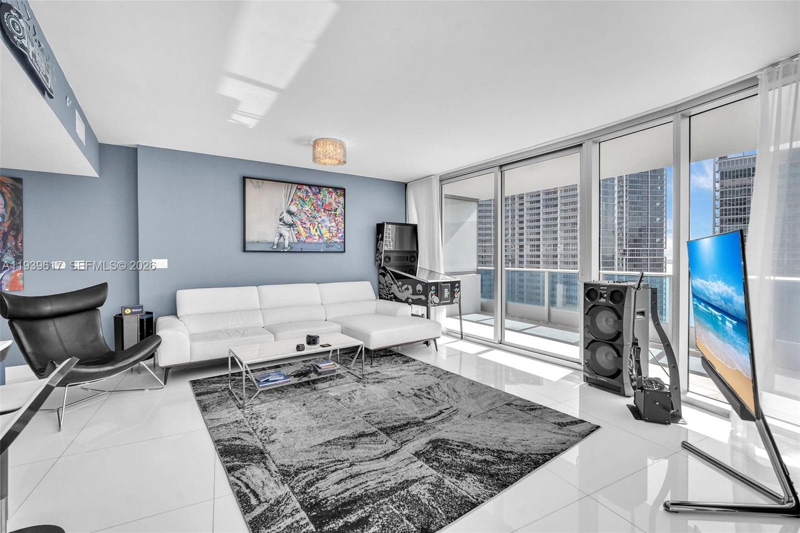 200 Biscayne Boulevard Way # 4202, Miami, FL 33131 photo 3