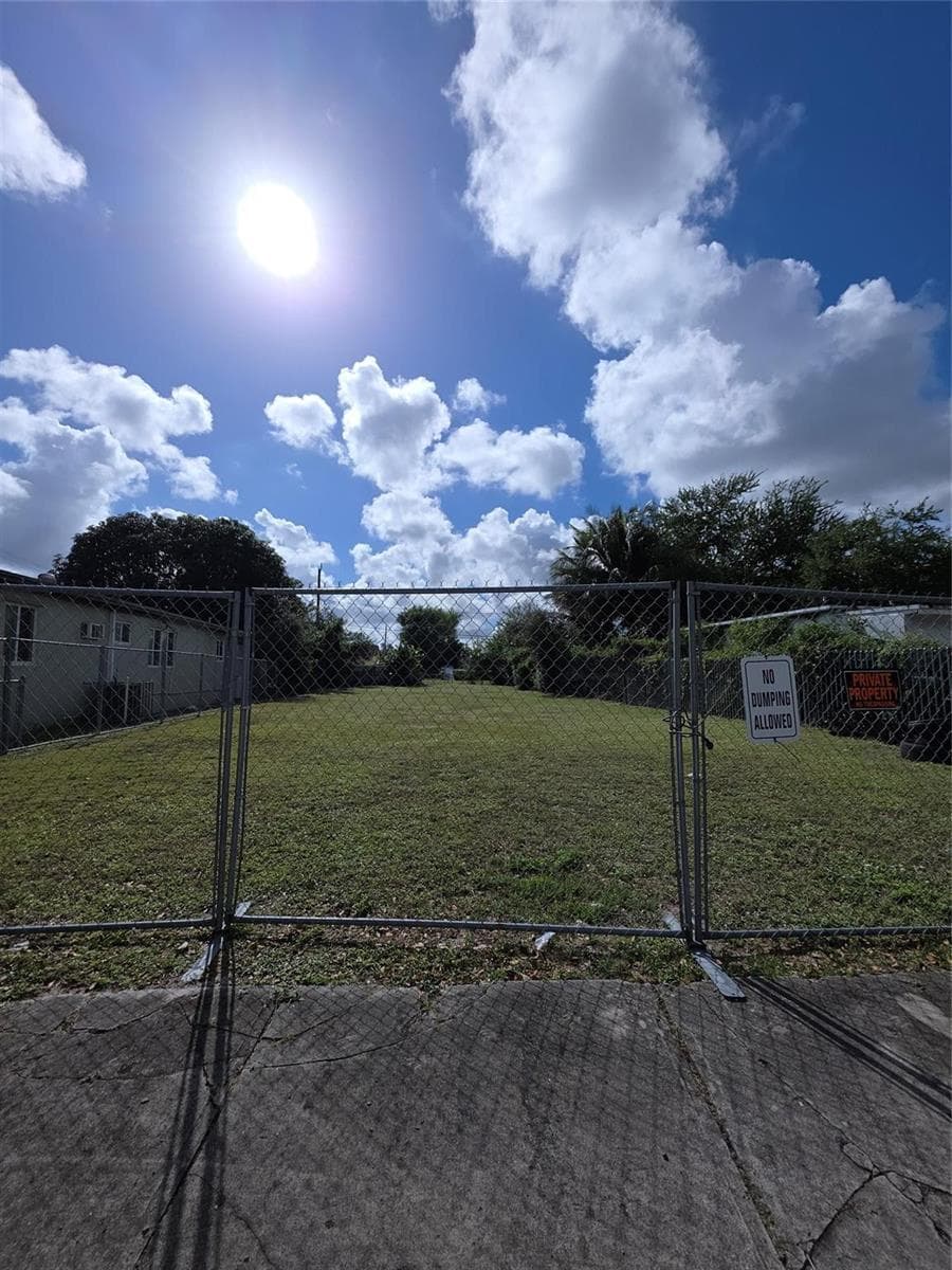1810 NW 84th Street, Miami, FL 33147 photo 3