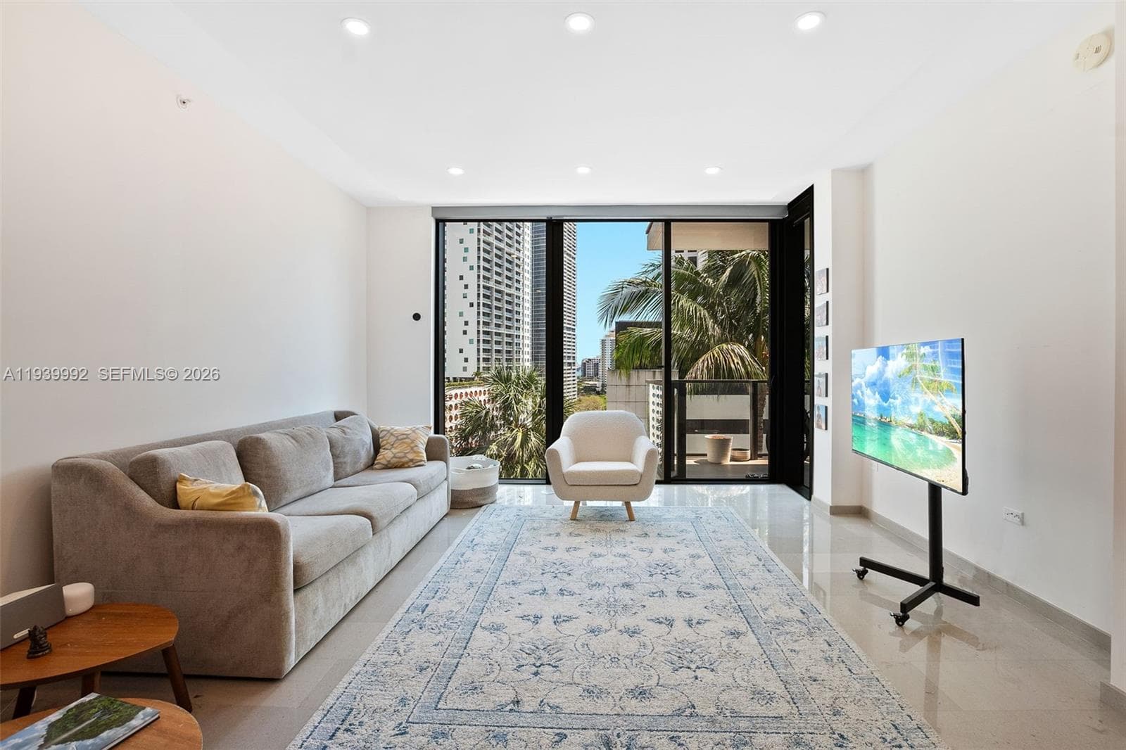 68 SE 6th Street # 805, Miami, FL 33131 photo 5