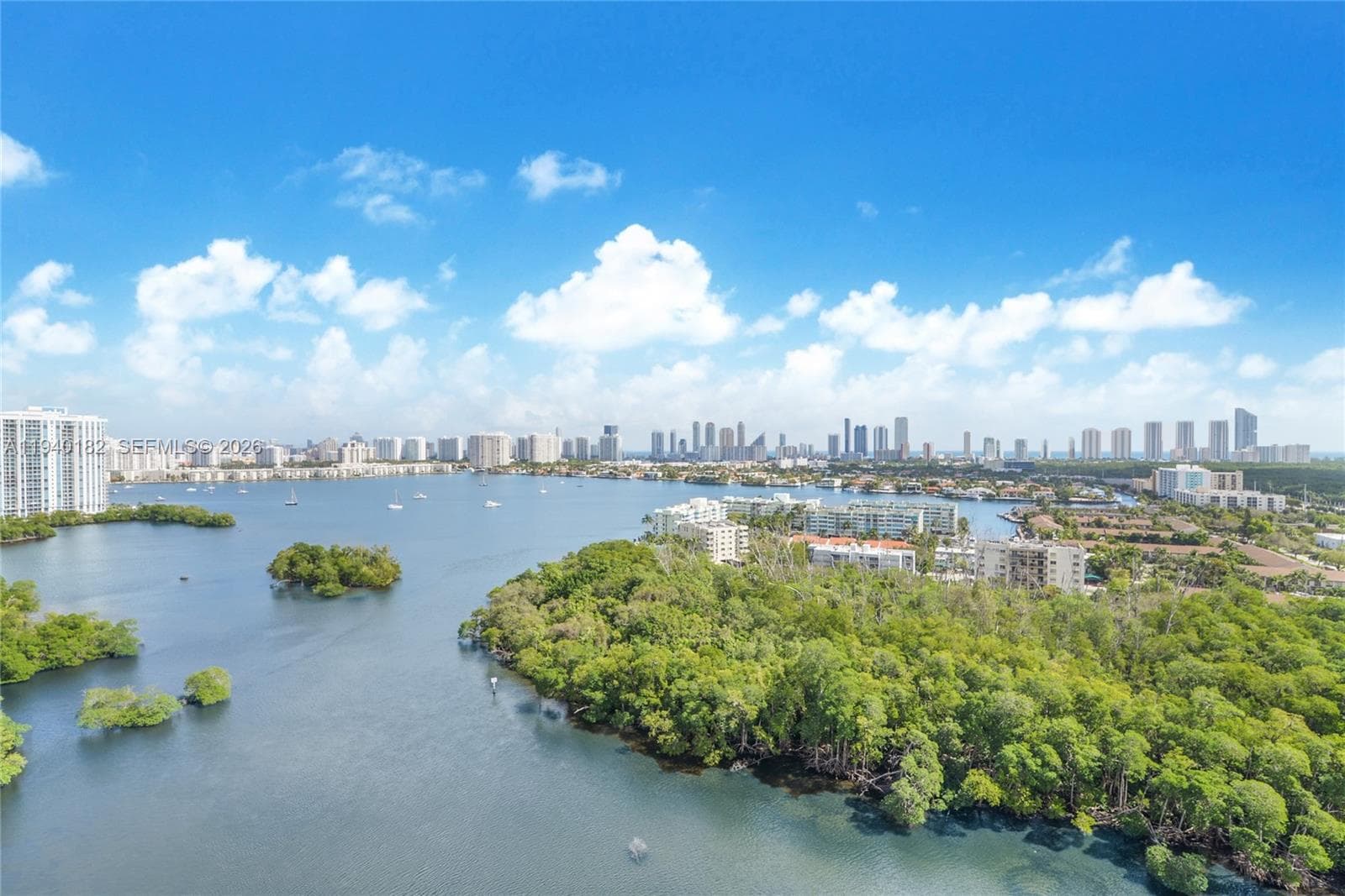 16385 Biscayne Blvd # 2017, North Miami Beach, FL 33160 photo 2