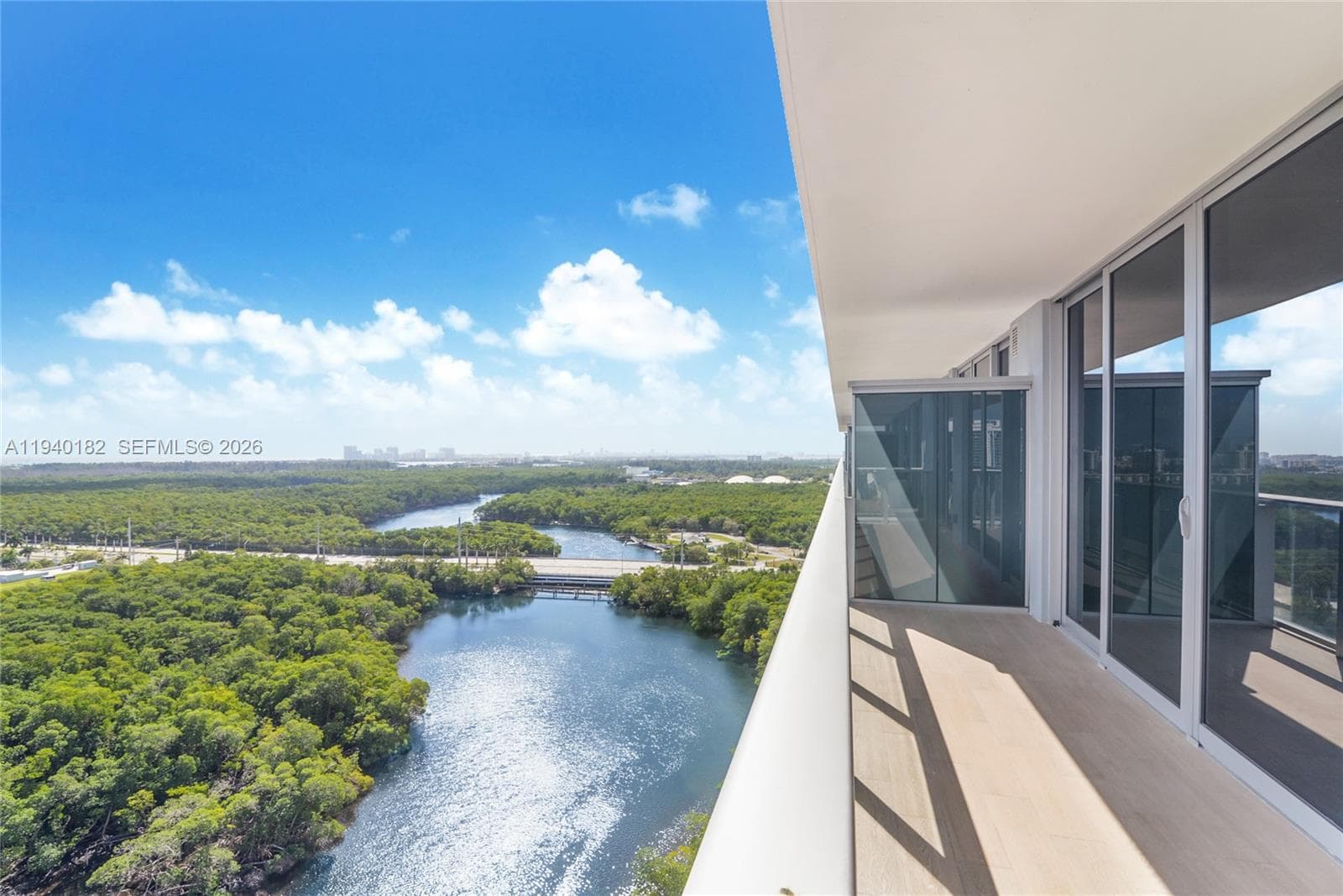 16385 Biscayne Blvd # 2017, North Miami Beach, FL 33160 photo 4