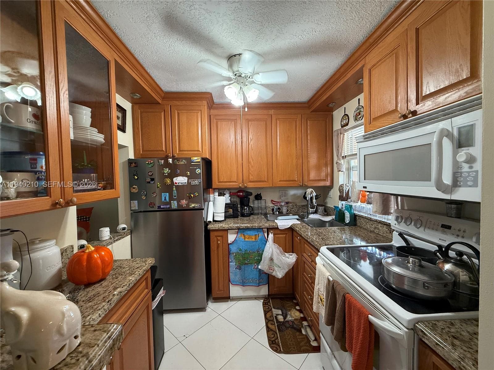 9041 Sunrise Lakes Blvd # 207, Sunrise, FL 33322