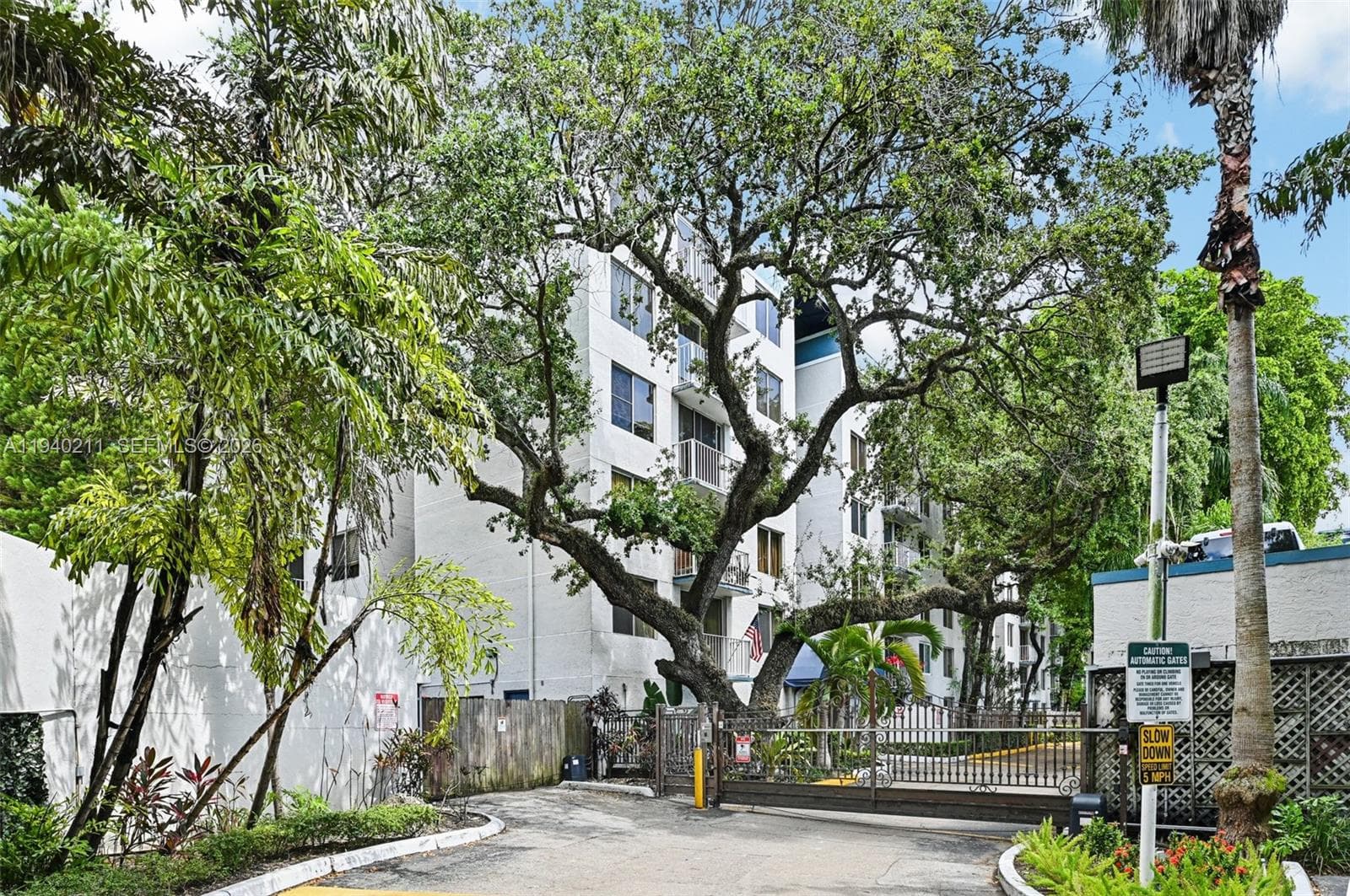 1740 NW N River Dr # 614, Miami, FL 33125 photo 3