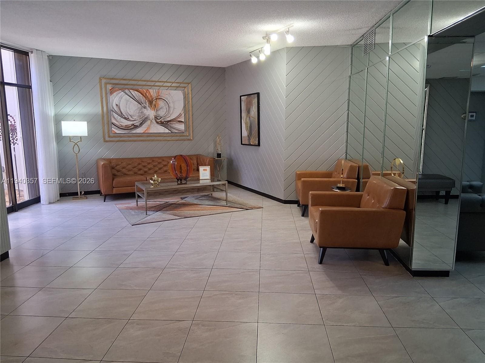 1400 Saint Charles Pl # 524, Pembroke Pines, FL 33026 photo 2