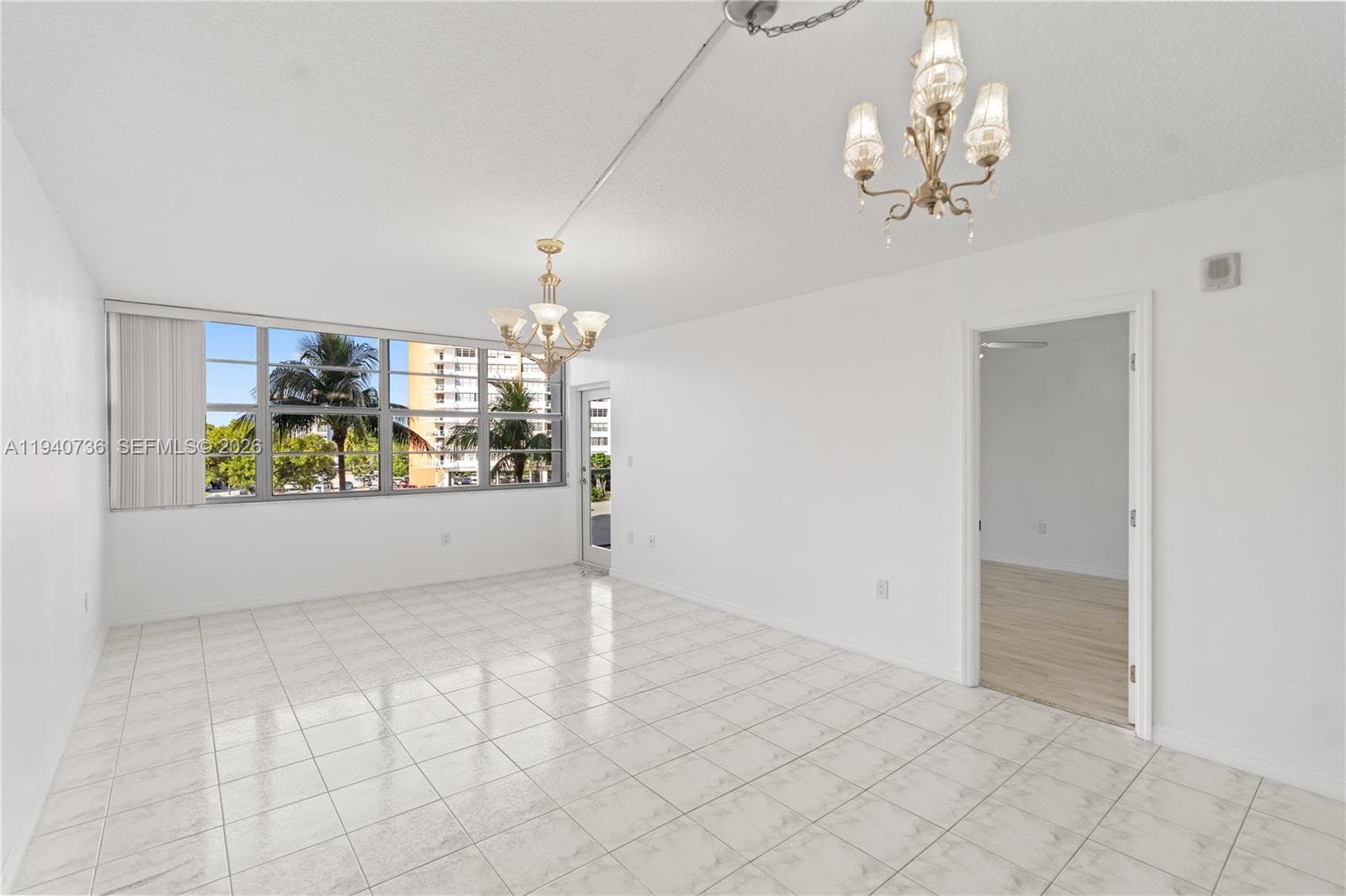 1351 NE Miami Gardens Dr # 301E, Miami, FL 33179 photo 3