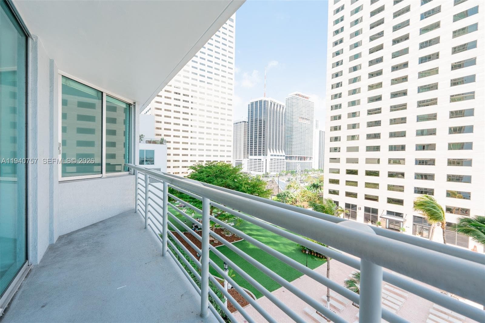 335 S Biscayne Blvd # 1108, Miami, FL 33131 photo 2
