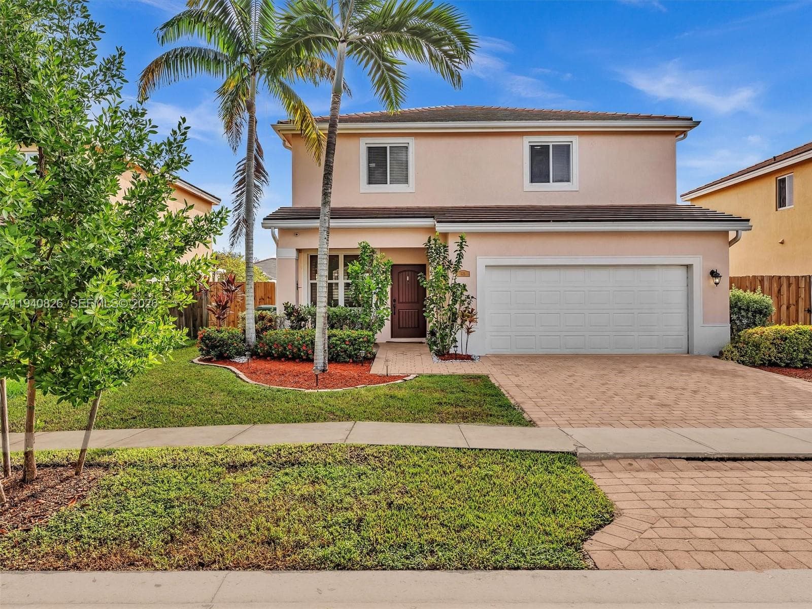625 SE 30th Ter, Homestead, FL 33033 photo 2