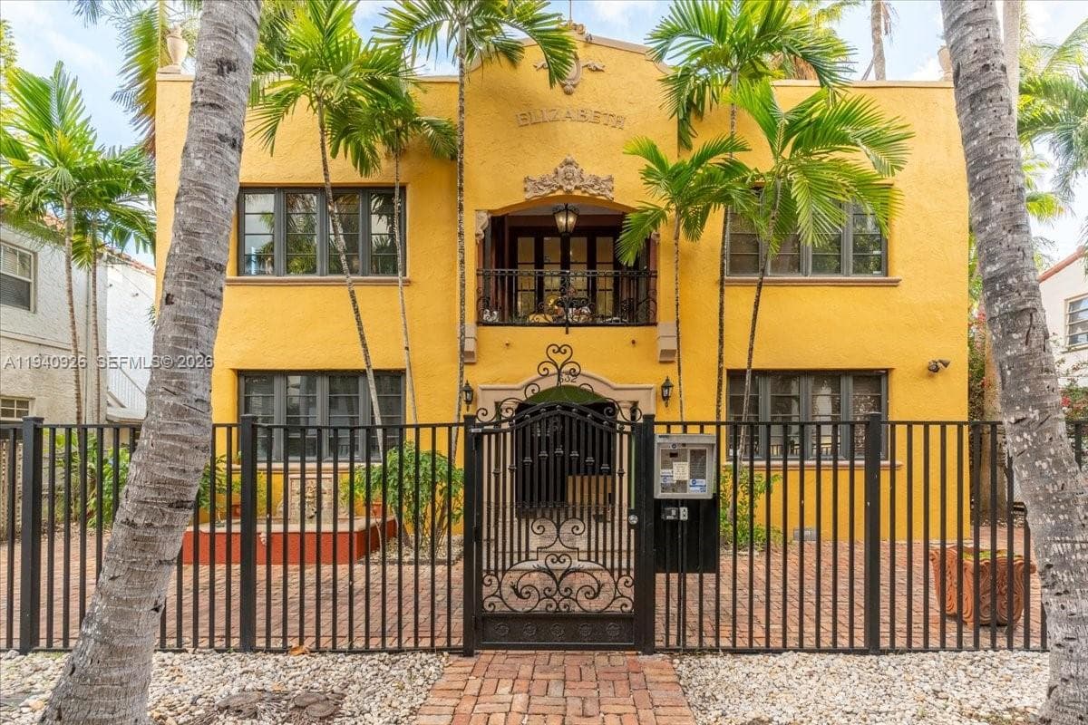 632 15th St, Miami Beach, FL 33139 photo 2