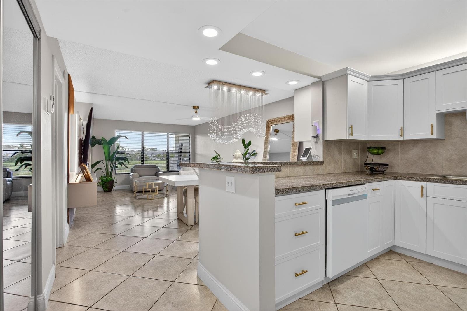 2314 S Cypress Bend Drive # 114, Pompano Beach, FL 33069 photo 4