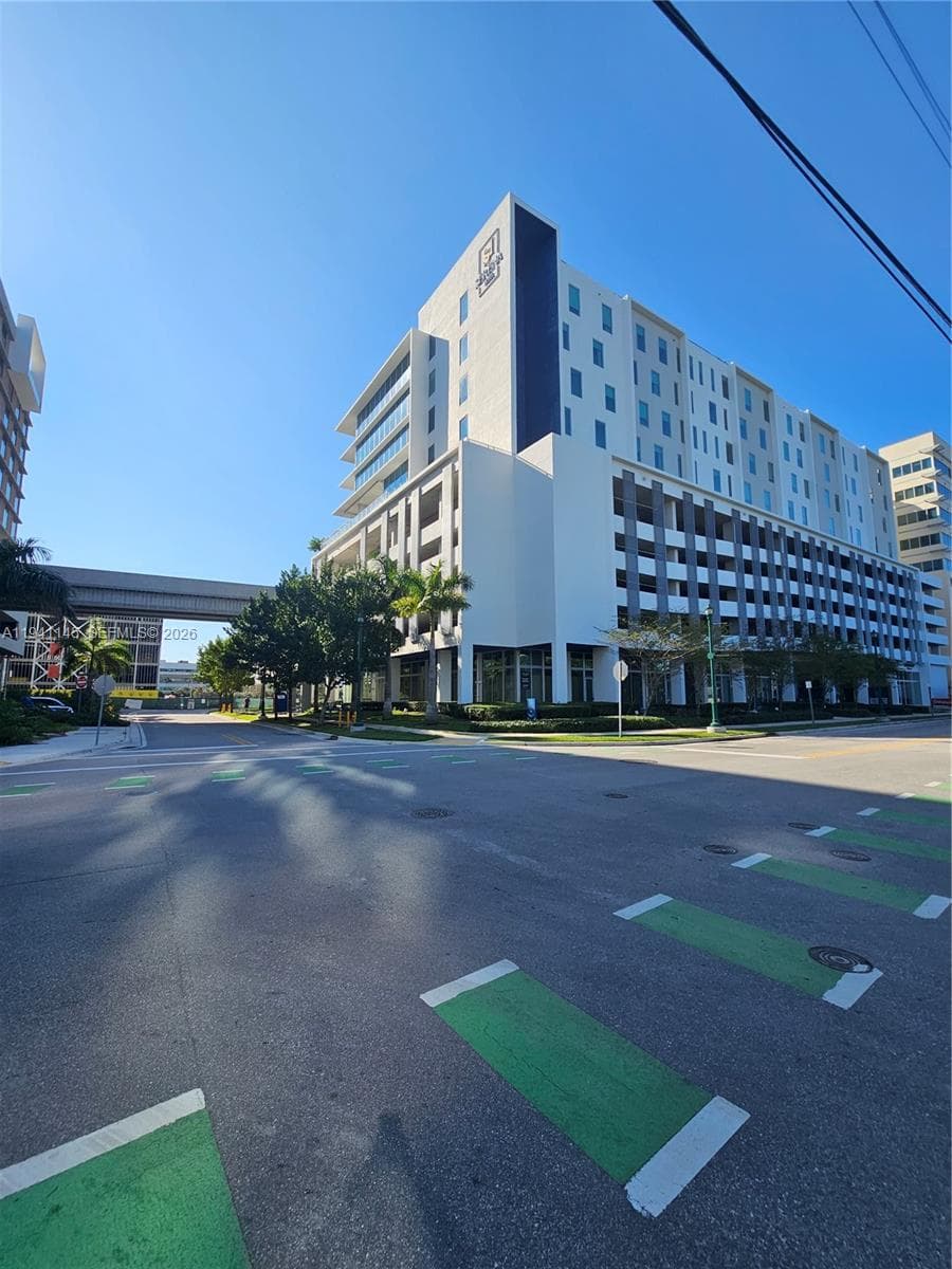 2820 NE 214 st # UNIT #3,4,5, Aventura, FL 33180