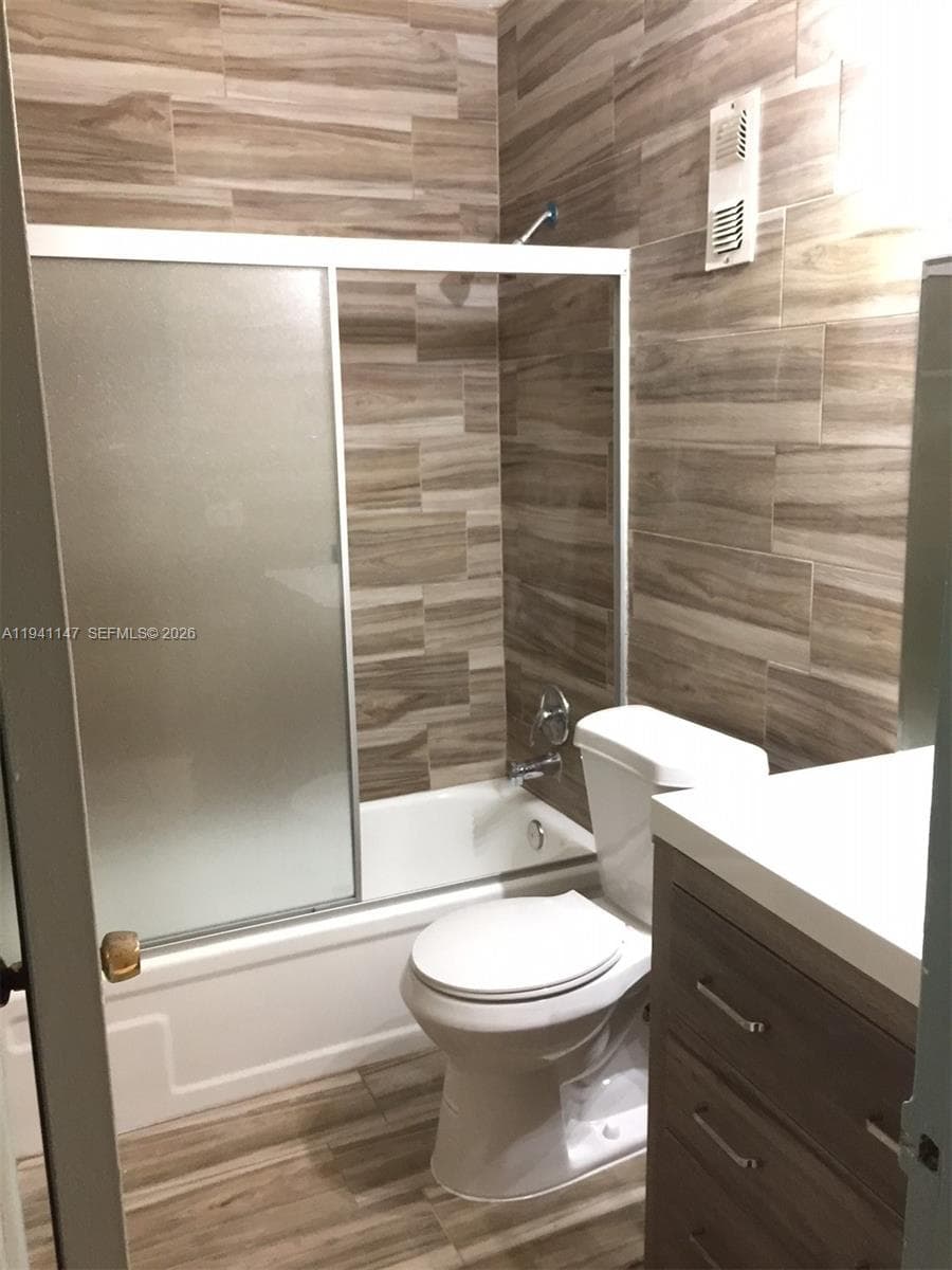 5505 NW 7th St # W406, Miami, FL 33126 photo 5