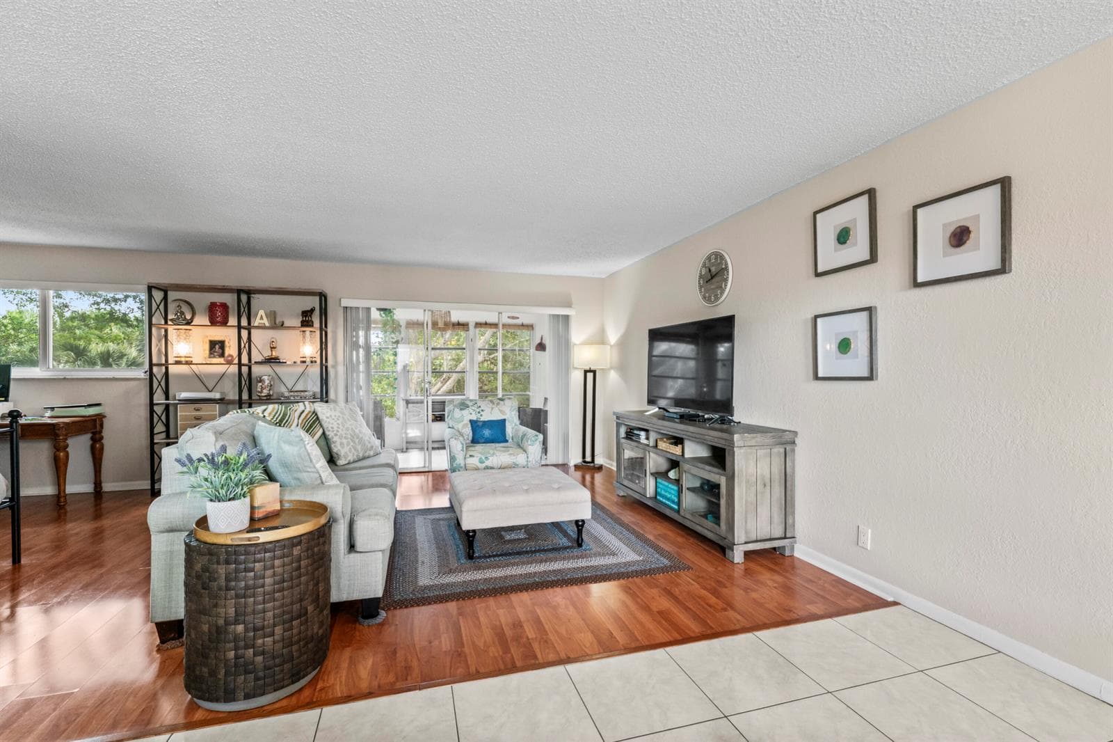 225 Bonnie Boulevard # 302, Palm Springs, FL 33461 photo 5