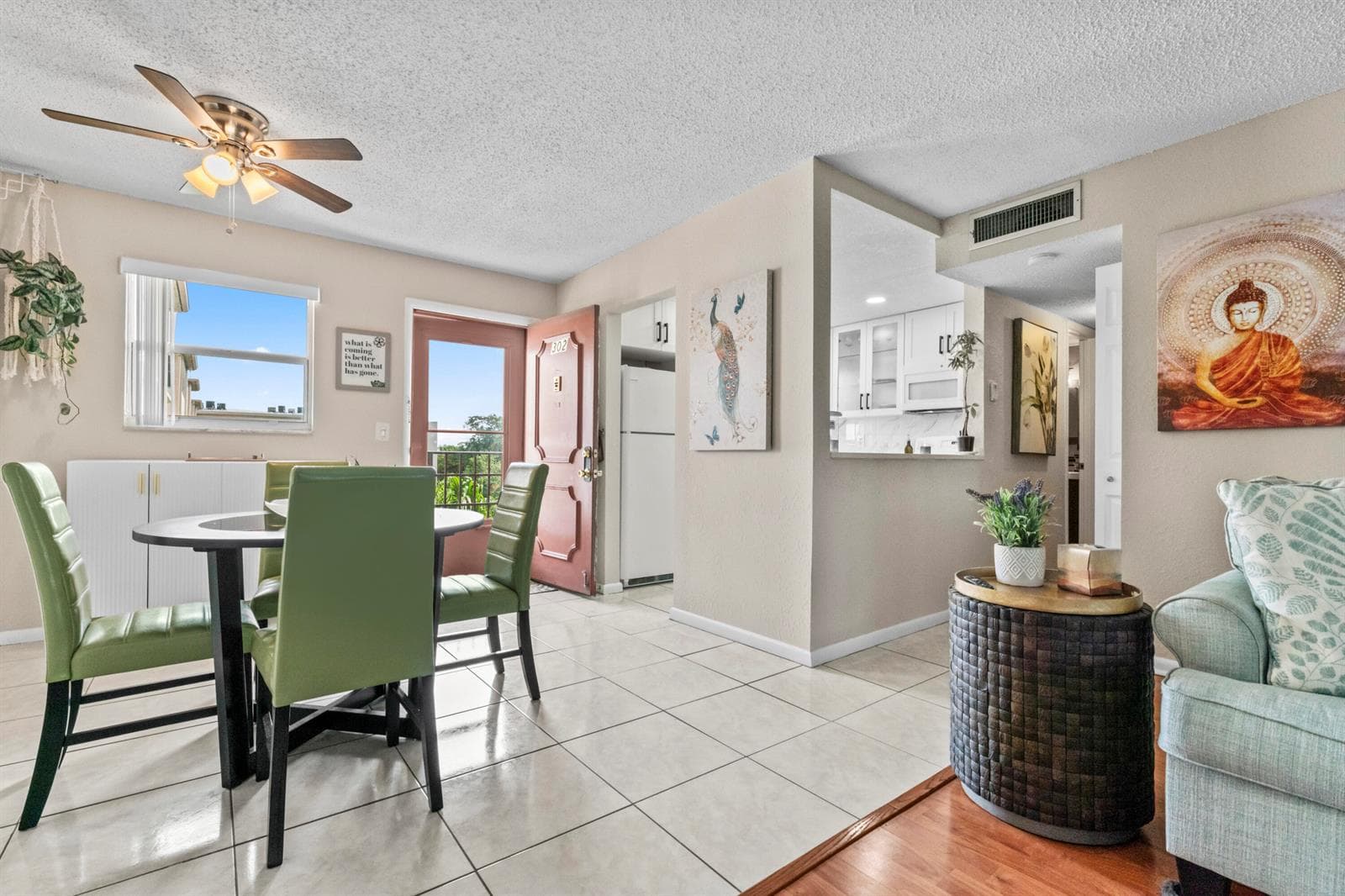 225 Bonnie Boulevard # 302, Palm Springs, FL 33461 photo 4