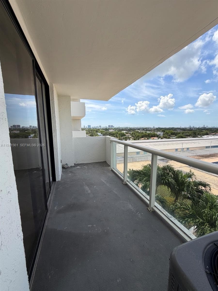 13499 Biscayne Blvd # 710, North Miami, FL 33181 photo 3