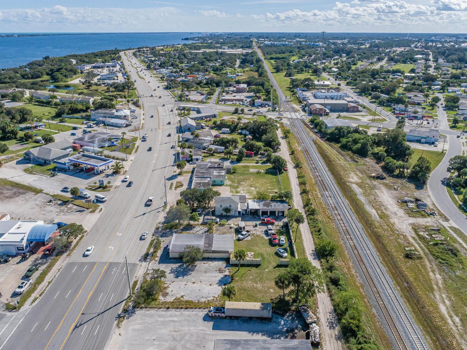 2814 S Harbor City Boulevard, Melbourne, FL 32901 photo 2