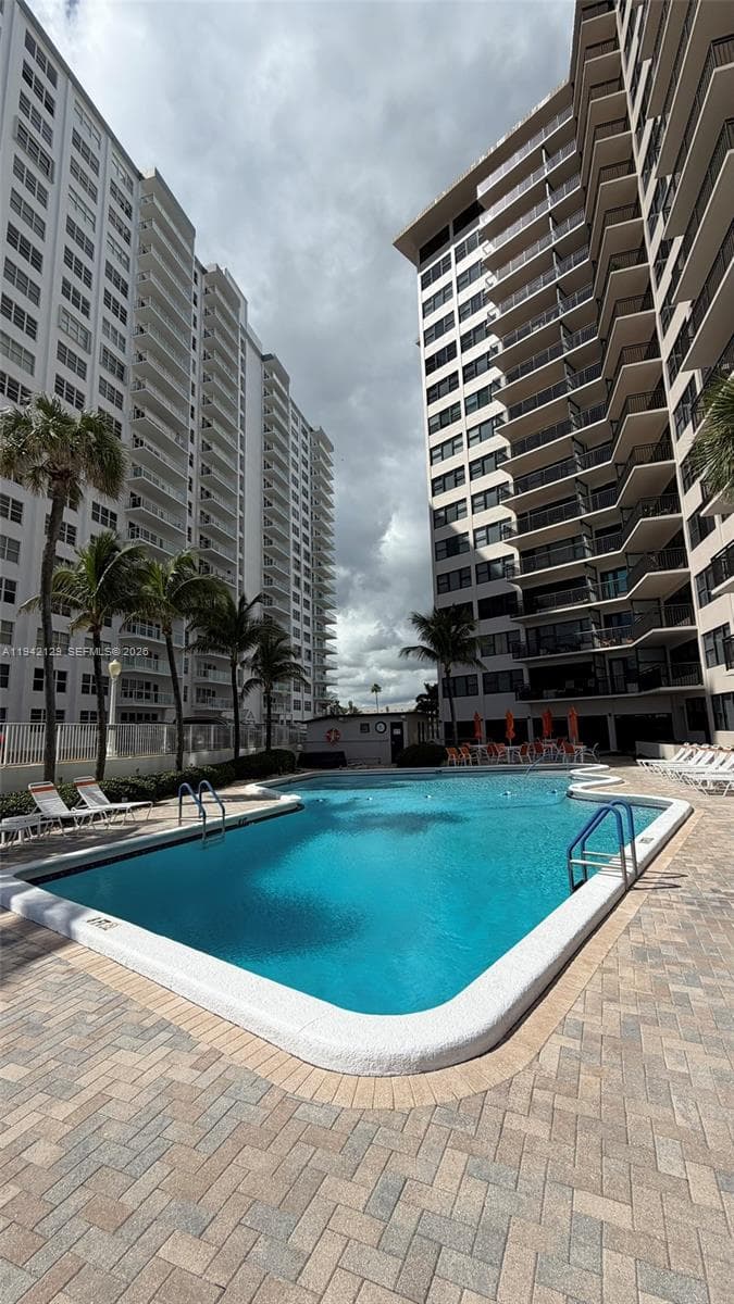 3800 Galt Ocean Dr # 1414, Fort Lauderdale, FL 33308