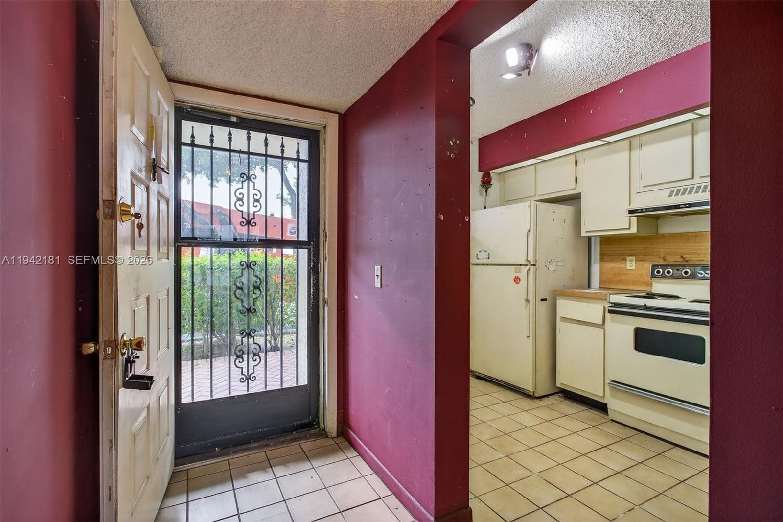 114 Lake Emerald Dr # 104, Oakland Park, FL 33309 photo 3
