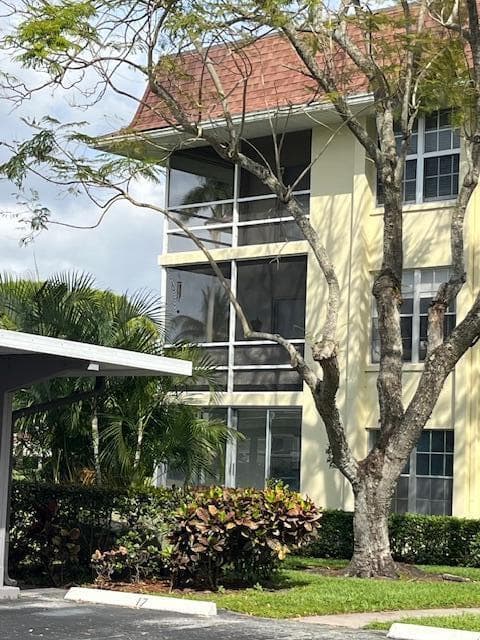 5500 Tamberlane Circle # 305, Palm Beach Gardens, FL 33418 photo 2