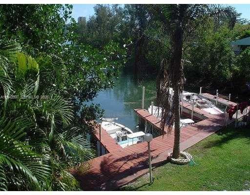 16531 NE 35th Ave # 201, North Miami Beach, FL 33160