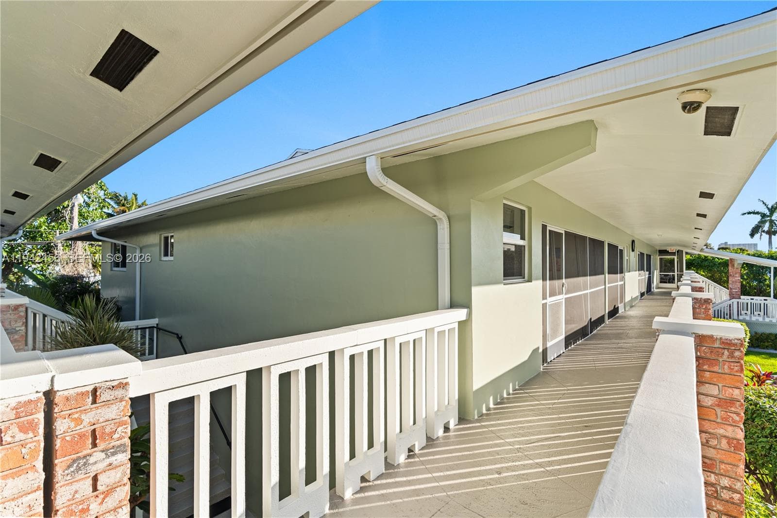 2541 NE 11th St # 212, Pompano Beach, FL 33062 photo 2