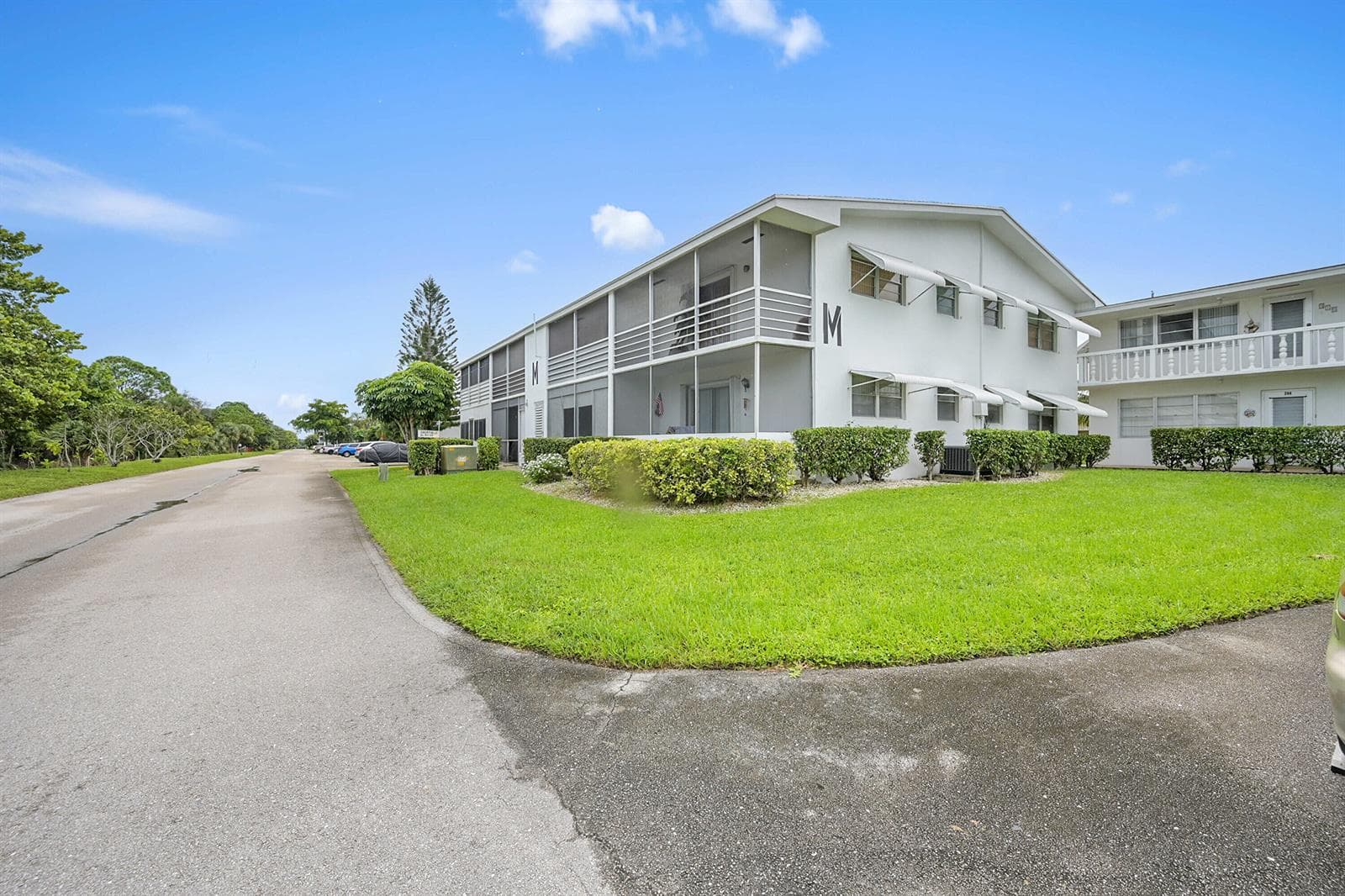 312 Sheffield M, West Palm Beach, FL 33417 photo 2