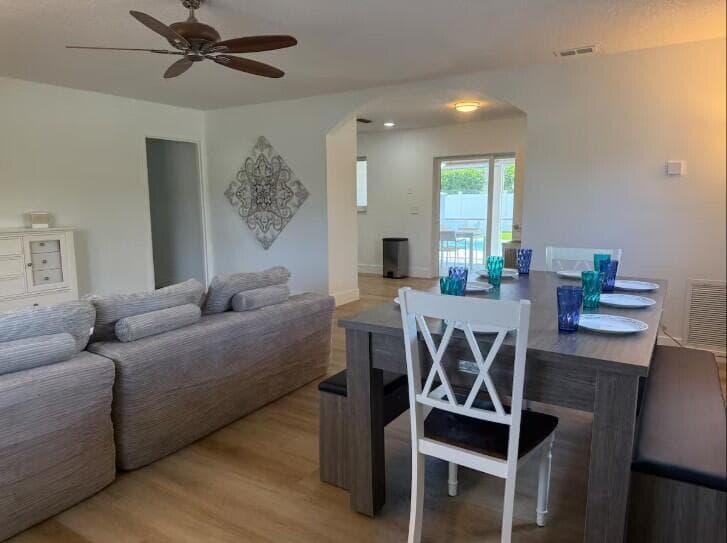 516 E Whitney Drive, Jupiter, FL 33458 photo 4