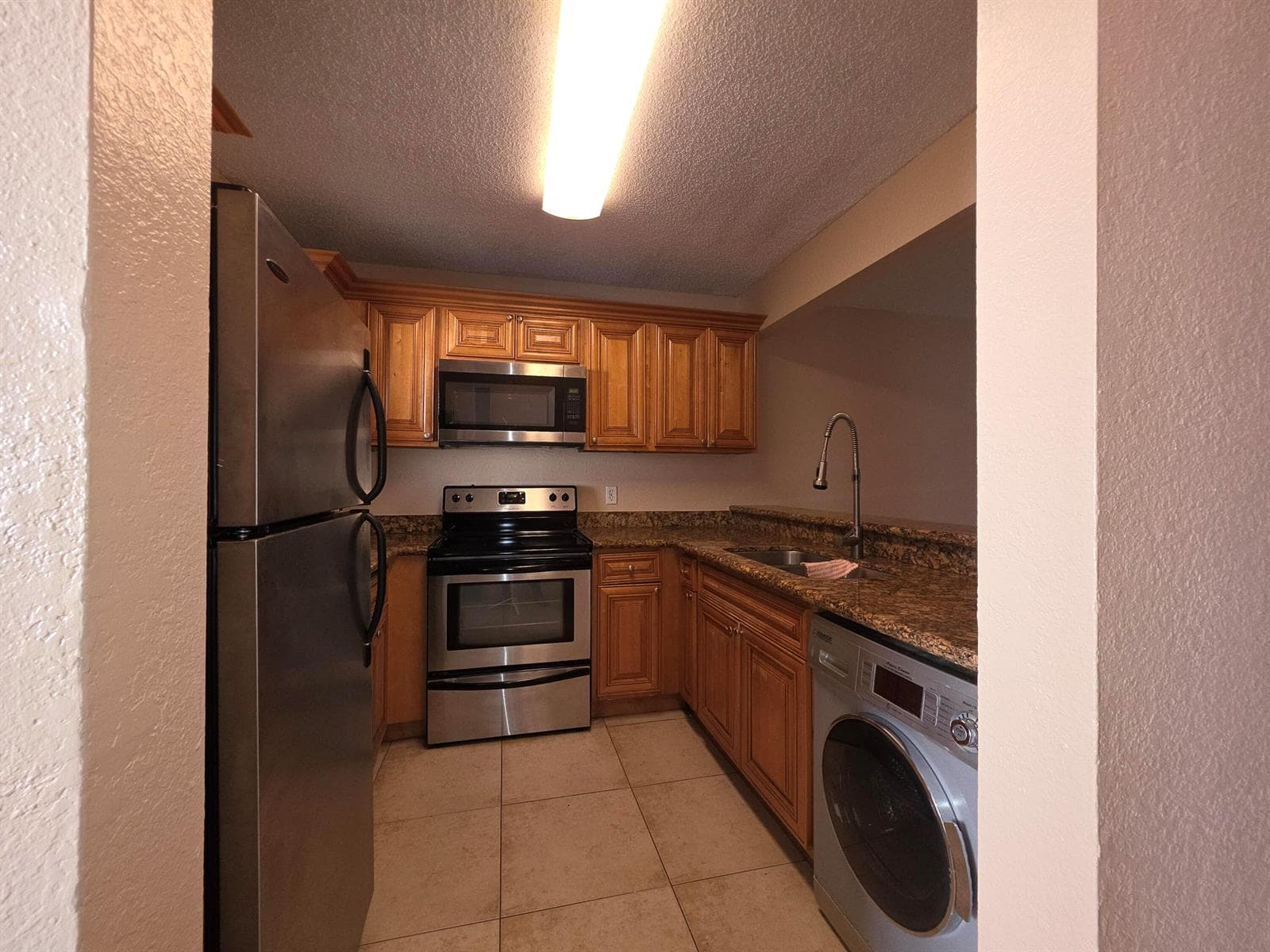 1542 Lake Crystal Drive # H, West Palm Beach, FL 33411 photo 4
