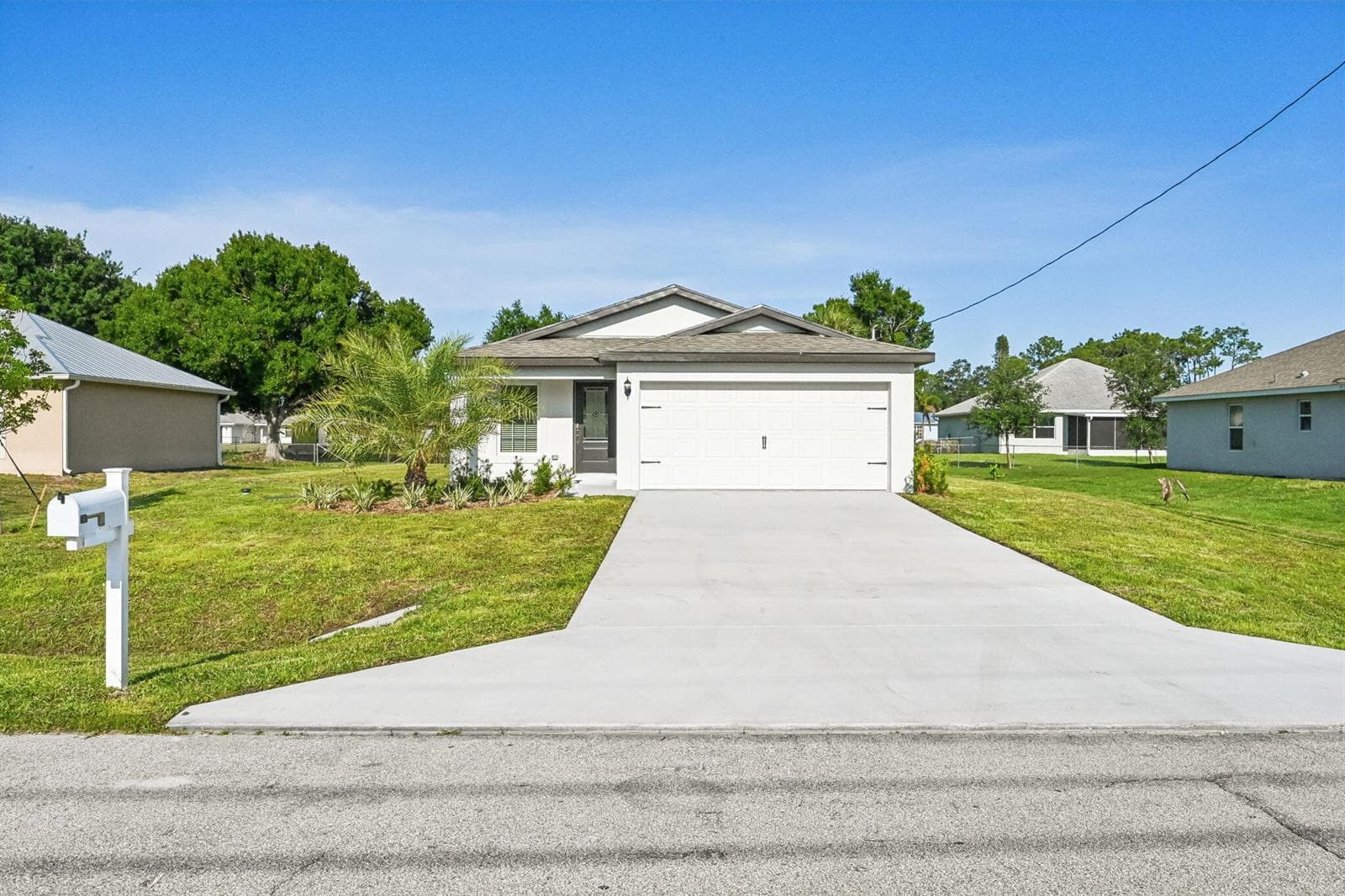 5606 Seagrape Drive, Fort Pierce, FL 34982 photo 4