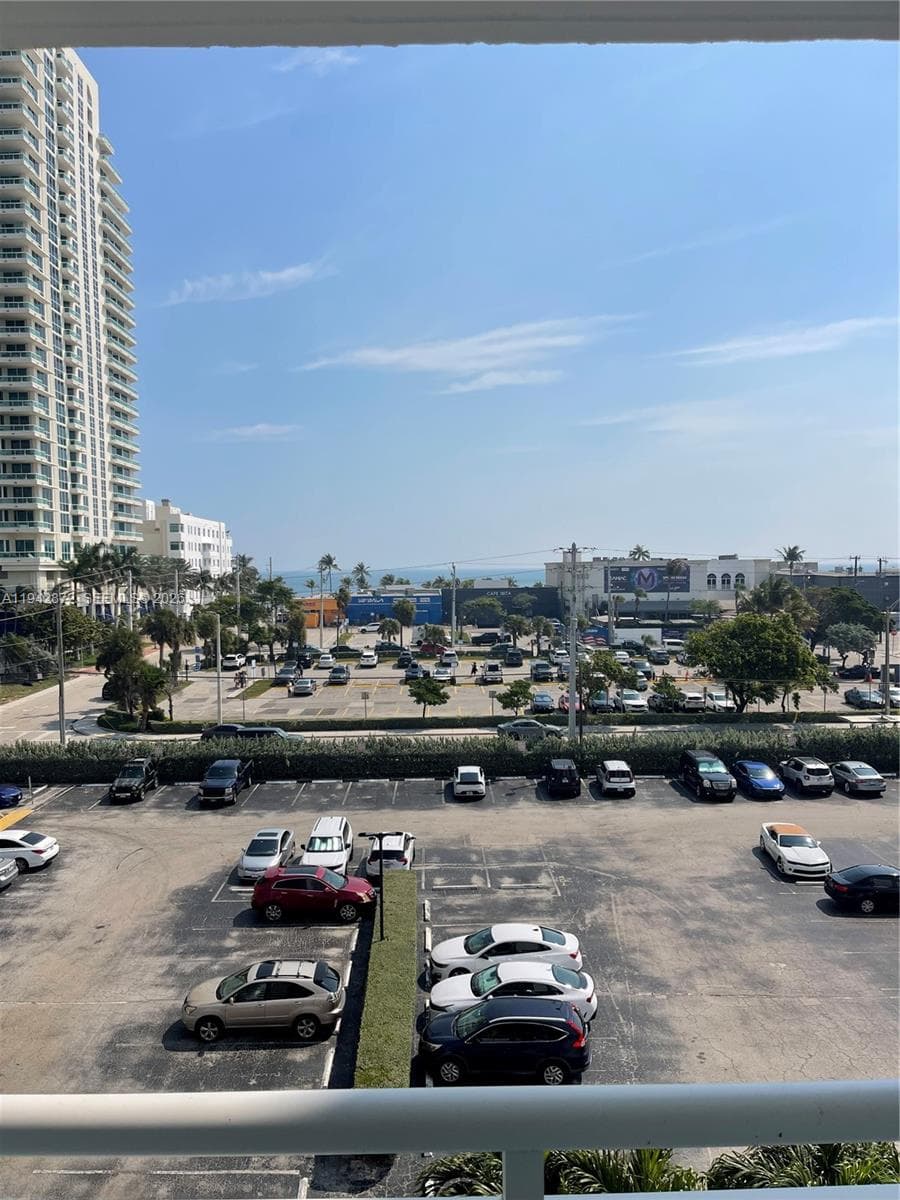 200 S Birch Rd # 512, Fort Lauderdale, FL 33316