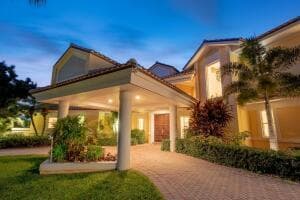 901 SE Riverside Drive, Stuart, FL 34994 photo 4