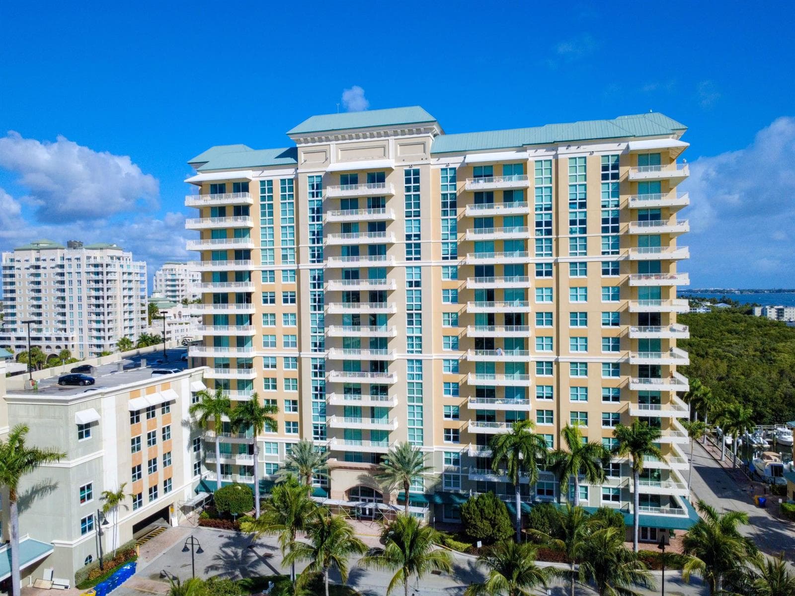 625 Casa Loma Boulevard # 1206, Boynton Beach, FL 33435 photo 2