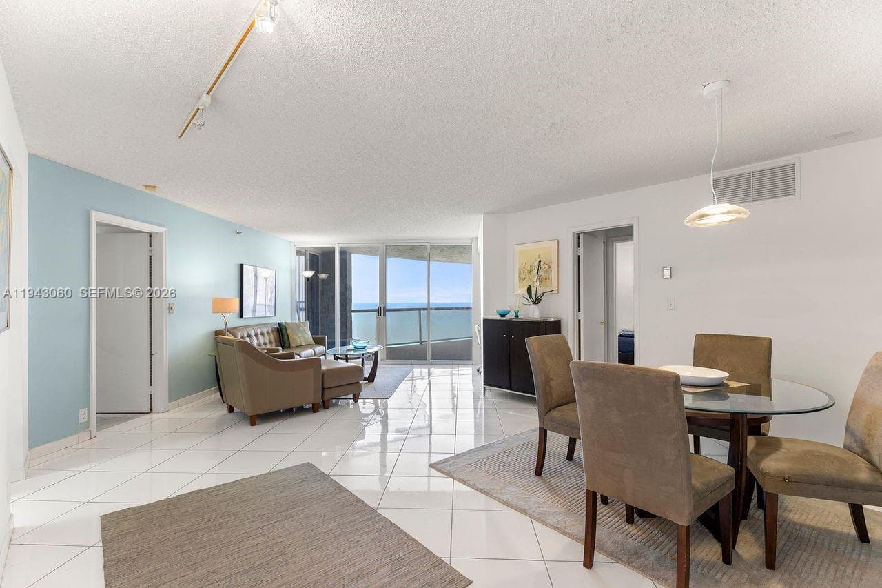 6767 Collins Ave # 1905, Miami Beach, FL 33141 photo 2